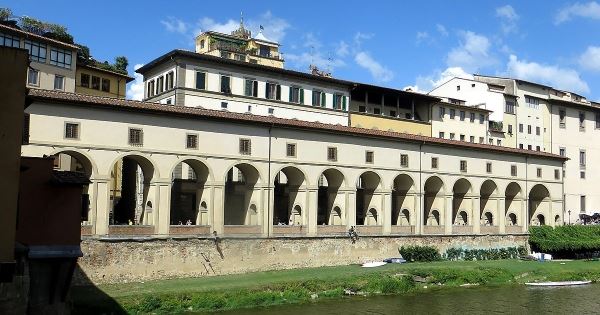 <br />
Знаменитый Коридор Вазари во Флоренции снова откроют для туристов<br />
